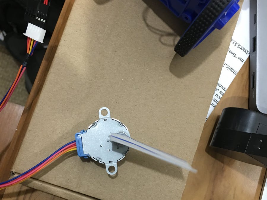 Bipolar Stepper Motor with BeagleBone® Blue image